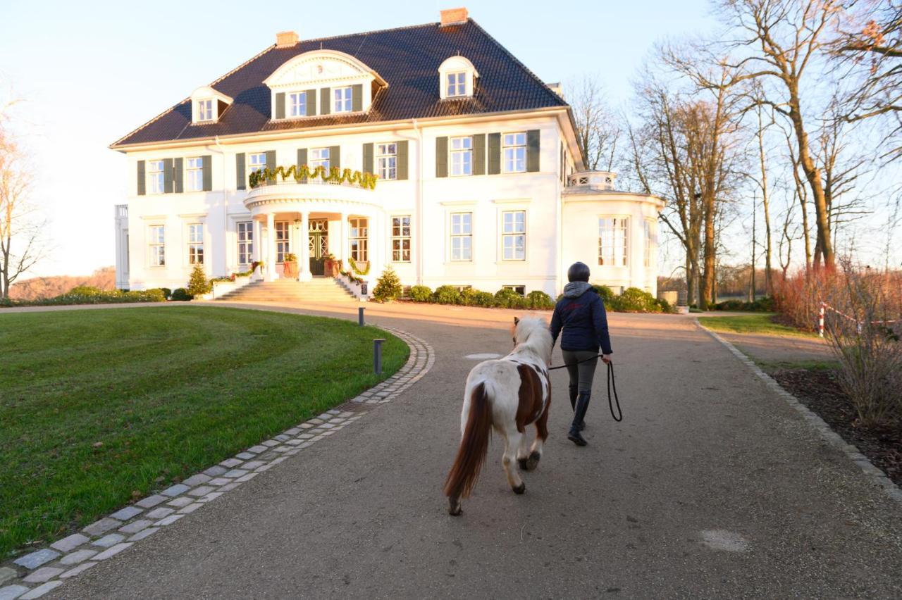 Hotel Gut Immenhof Malente Esterno foto